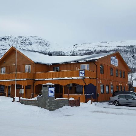 Henriksen Gjestestue Sørkjosen Extérieur photo